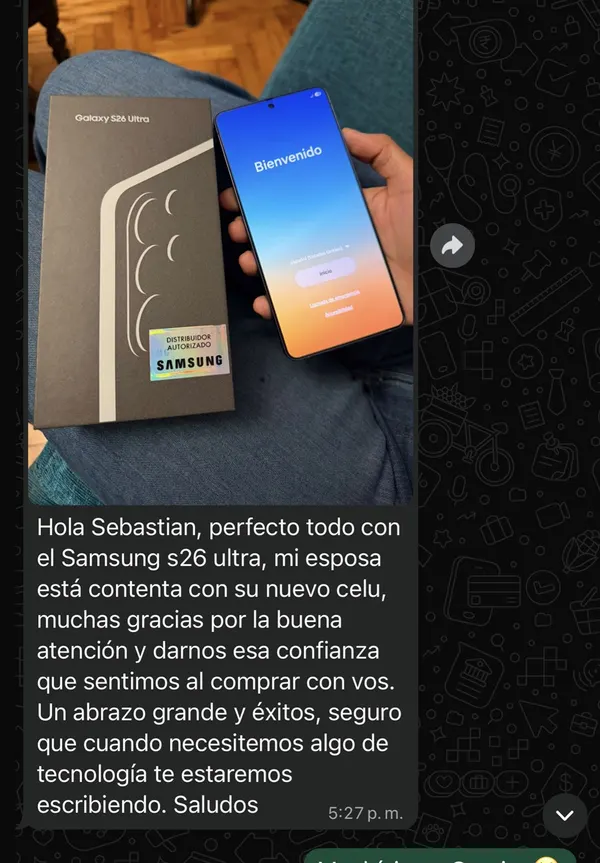 Captura real de WhatsApp: cliente agradeciendo la compra de un Samsung Galaxy S26 Ultra